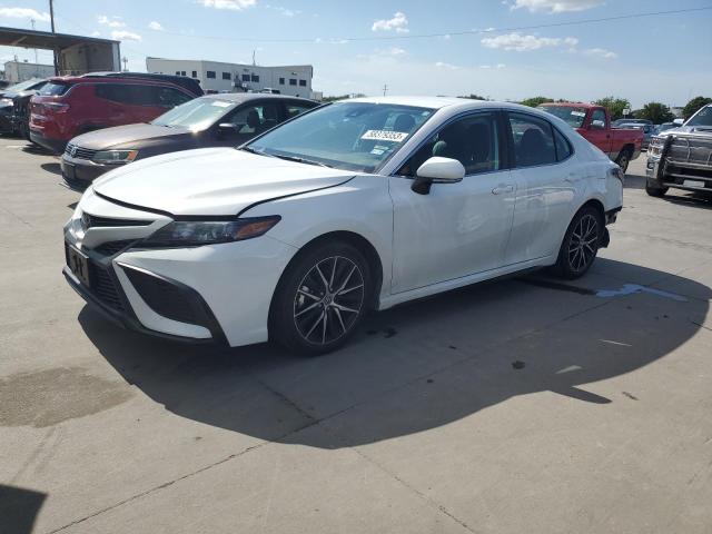 4T1G11AK1PU772118 - 2023 TOYOTA CAMRY SE NIGHT SHADE WHITE photo 1