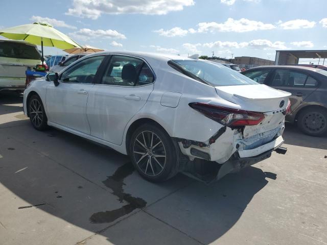 4T1G11AK1PU772118 - 2023 TOYOTA CAMRY SE NIGHT SHADE WHITE photo 2