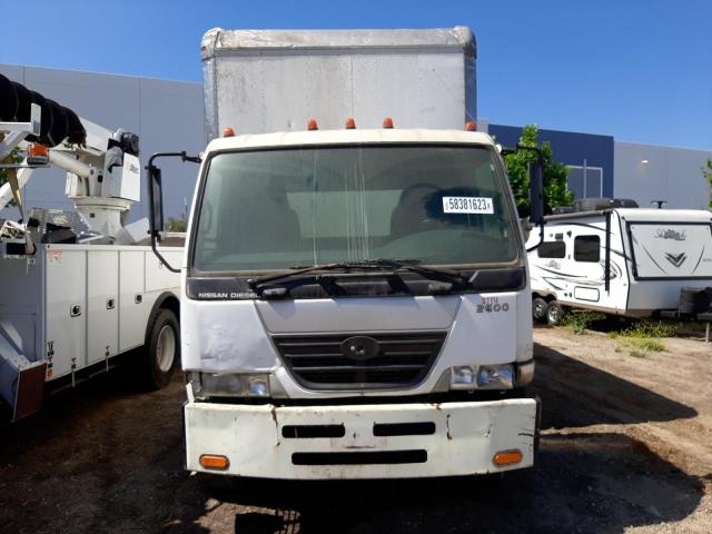 JNAPA80HX6AS55101 - 2006 NISSAN DIESEL UD2600 WHITE photo 5