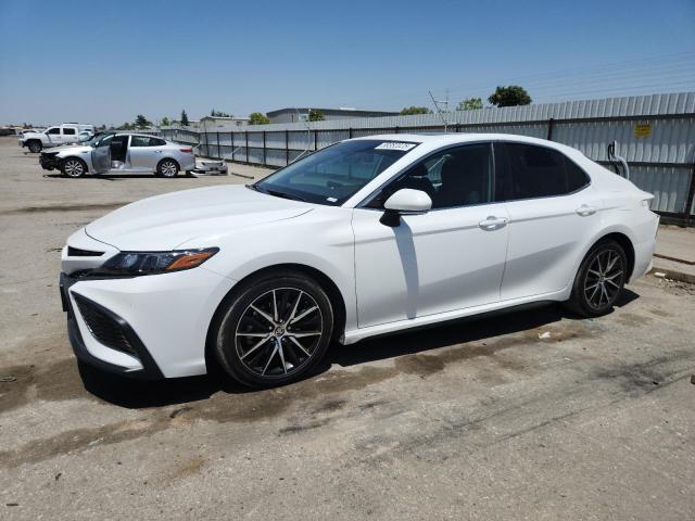 4T1S11AK5PU122556 - 2023 TOYOTA CAMRY SE NIGHT SHADE WHITE photo 1