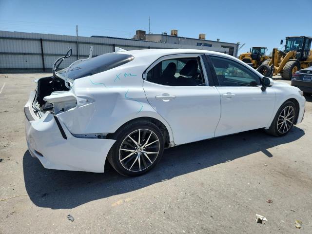 4T1S11AK5PU122556 - 2023 TOYOTA CAMRY SE NIGHT SHADE WHITE photo 3