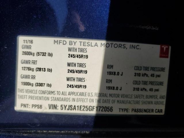 5YJSA1E25GF172056 - 2016 TESLA MODEL S BLUE photo 13