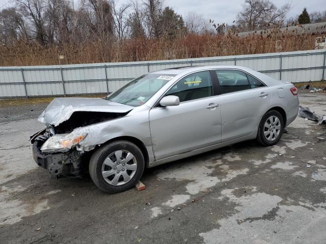 4T1BF3EK2AU028942 - 2010 TOYOTA CAMRY BASE SILVER photo 1