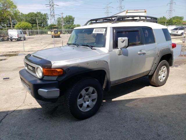 JTEBU11F770011024 - 2007 TOYOTA FJ CRUISER SILVER photo 1