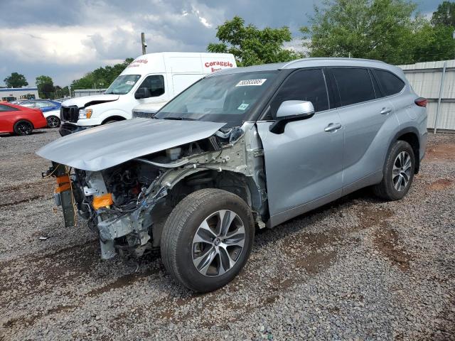 2021 TOYOTA HIGHLANDER XLE, null