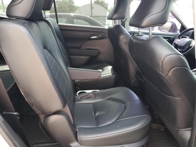 5TDGZRBH9MS559240 - 2021 TOYOTA HIGHLANDER XLE SILVER photo 11