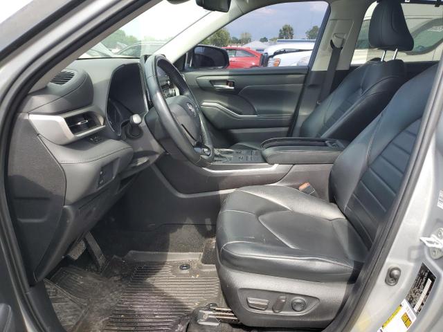 5TDGZRBH9MS559240 - 2021 TOYOTA HIGHLANDER XLE SILVER photo 7