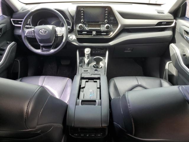 5TDGZRBH9MS559240 - 2021 TOYOTA HIGHLANDER XLE SILVER photo 8