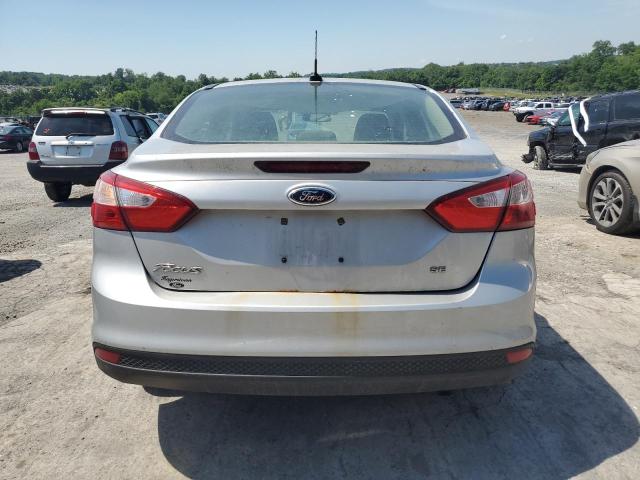 1FAHP3F25CL427417 - 2012 FORD FOCUS SE SILVER photo 6