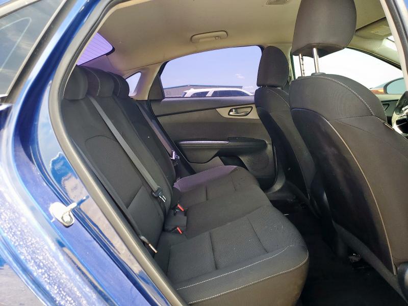 3KPF24AD8KE095110 - 2019 KIA FORTE FE 蓝色 照片 10