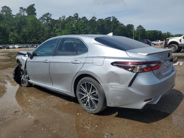 4T1G11AK8RU850042 - 2024 TOYOTA CAMRY SE NIGHT SHADE SILVER photo 2