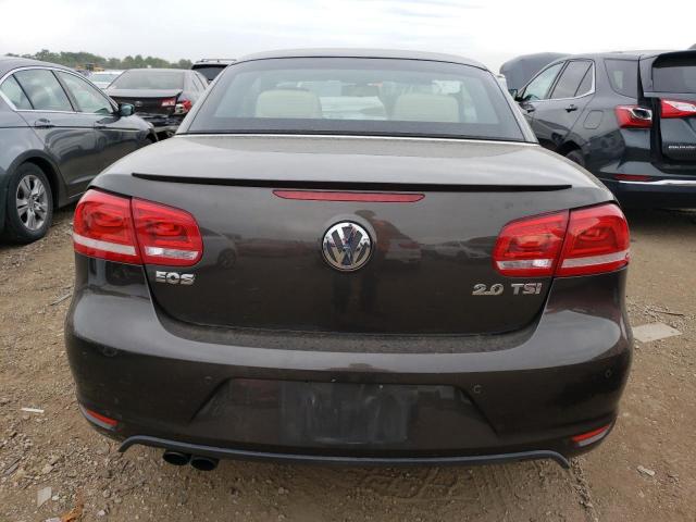 WVWFW7AH1CV005978 - 2012 VOLKSWAGEN EOS LUX 棕色 照片 6