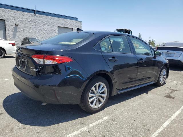 JTDBCMFE6RJ030461 - 2024 TOYOTA COROLLA LE შავი ფოტო 3