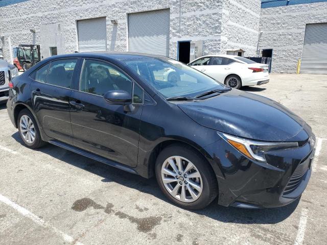 JTDBCMFE6RJ030461 - 2024 TOYOTA COROLLA LE შავი ფოტო 4