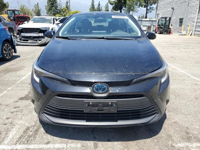 JTDBCMFE6RJ030461 - 2024 TOYOTA COROLLA LE შავი ფოტო 5