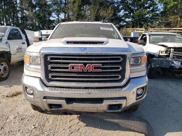 1GT42VCYXKF246242 - 2019 GMC SIERRA K3500 SLT WHITE photo 5