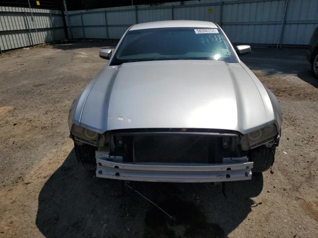 1ZVBP8AMXD5245351 - 2013 FORD MUSTANG SILVER photo 5