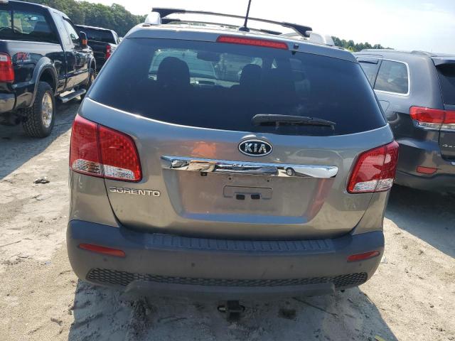 5XYKTDA20BG168113 - 2011 KIA SORENTO BASE GRAY photo 6