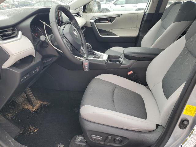 2T3P1RFV1MC154190 - 2021 TOYOTA RAV4 XLE SILVER photo 7