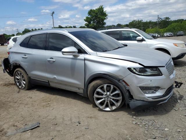 5LMCJ2D93KUL43226 - 2019 LINCOLN MKC SELECT Արծաթագույն լուսանկար 4