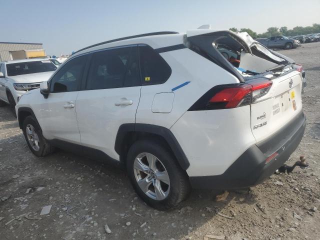 JTMP1RFV3KD020337 - 2019 TOYOTA RAV4 XLE WHITE photo 2