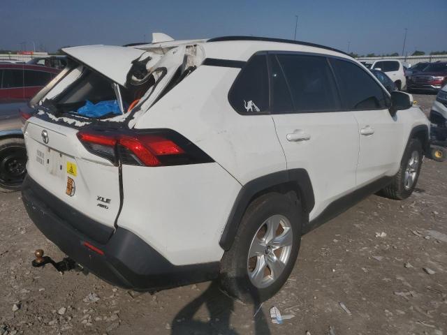 JTMP1RFV3KD020337 - 2019 TOYOTA RAV4 XLE WHITE photo 3