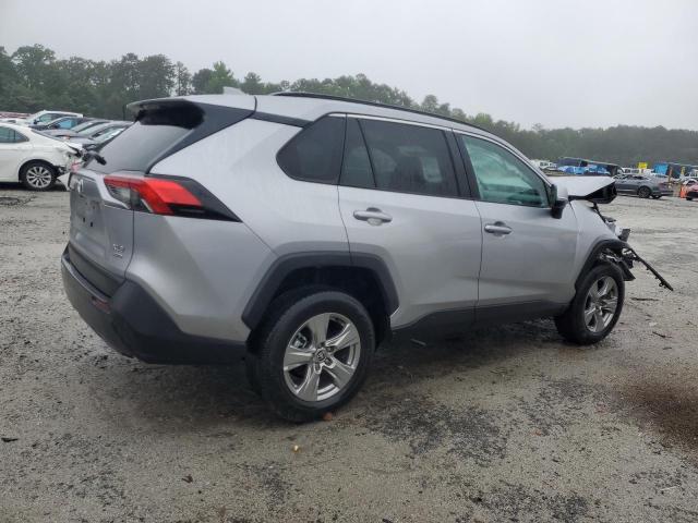 2T3P1RFV4RC449128 - 2024 TOYOTA RAV4 XLE SILVER photo 3