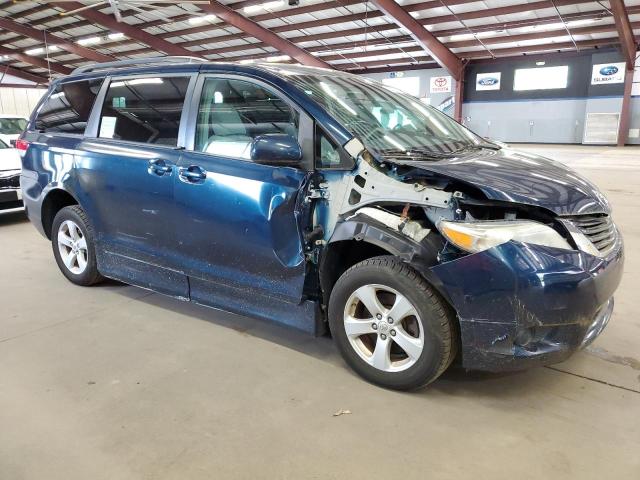 5TDKK3DC0CS202041 - 2012 TOYOTA SIENNA LE BLUE photo 4