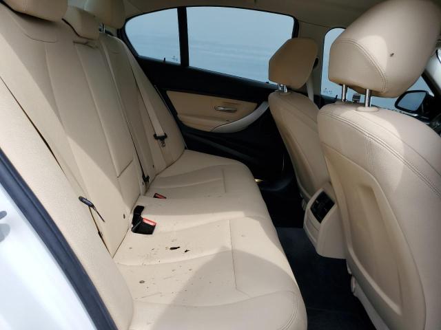 WBA8E5G51JNU47005 - 2018 BMW 320 XI WHITE photo 10