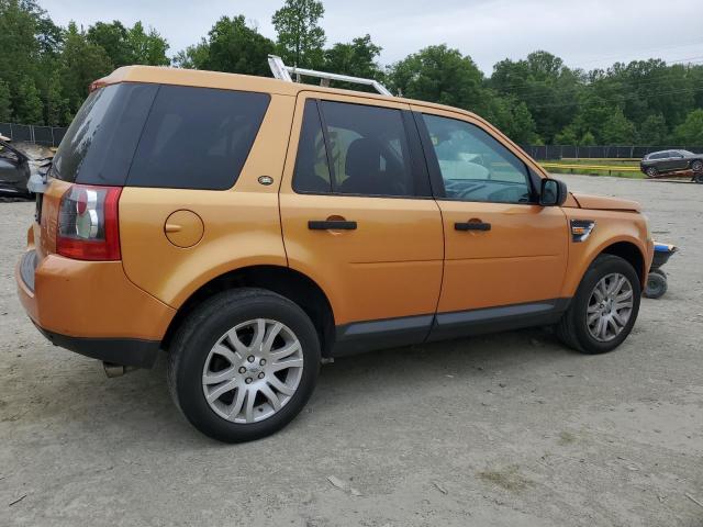 SALFP24NX8H033648 - 2008 LAND ROVER LR2 SE ORANGE photo 3