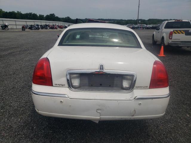 1LNHM81W14Y660690 - 2004 LINCOLN TOWN CAR EXECUTIVE WHITE photo 6
