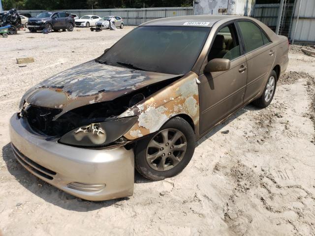 4T1BE32K52U087525 - 2002 TOYOTA CAMRY LE GOLD photo 1