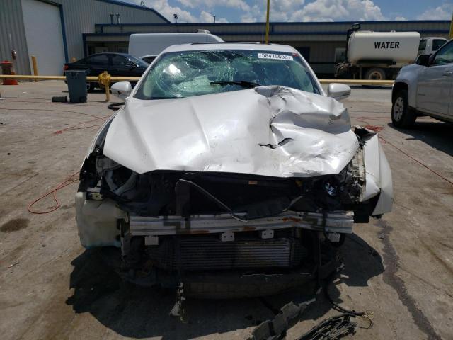 3FA6P0H90DR374578 - 2013 FORD FUSION SE WHITE photo 5