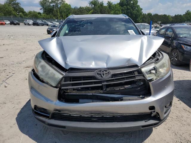 5TDKKRFH9GS153990 - 2016 TOYOTA HIGHLANDER XLE Gümüş foto 5