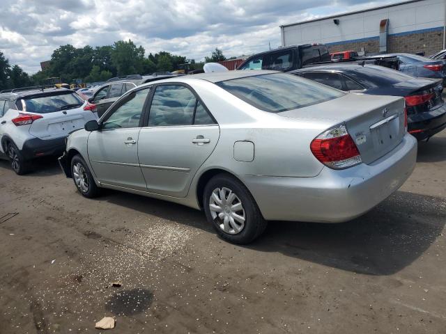 JTDBE32KX63061762 - 2006 TOYOTA CAMRY LE GRAY photo 2