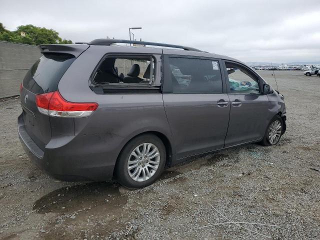 5TDYK3DC4DS282665 - 2013 TOYOTA SIENNA XLE 灰色 照片 3