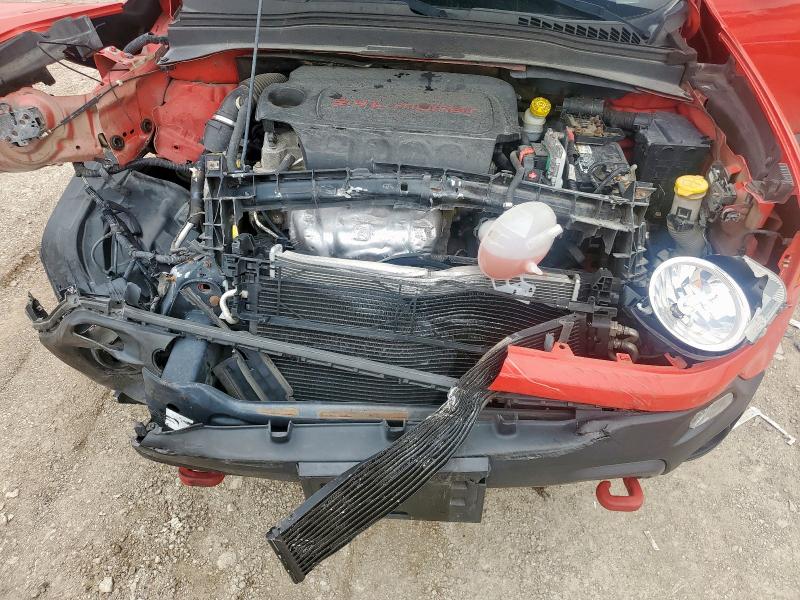 ZACCJBCT7GPC75915 - 2016 JEEP RENEGADE TRAILHAWK 红色 照片 11