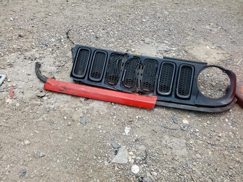 ZACCJBCT7GPC75915 - 2016 JEEP RENEGADE TRAILHAWK 红色 照片 12