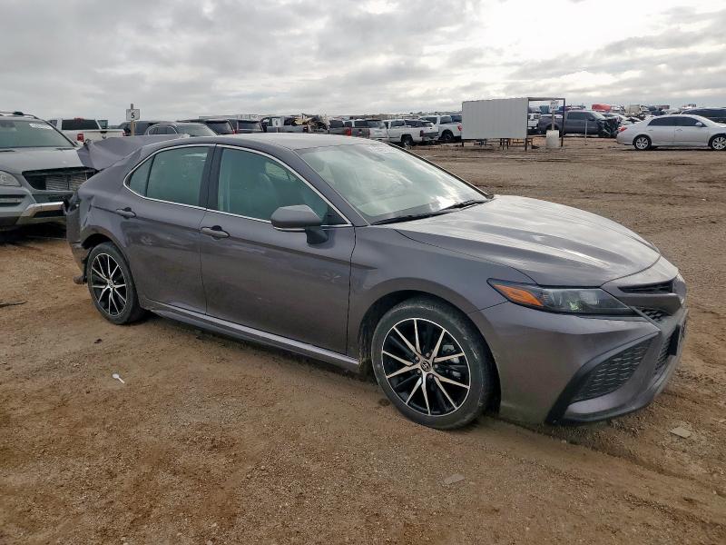 4T1G11AK9PU742431 - 2023 TOYOTA CAMRY SE NIGHT SHADE SILVER photo 4