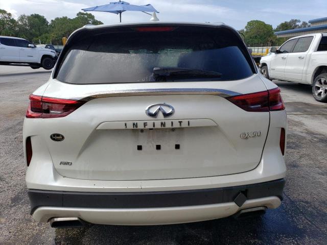 3PCAJ5BB1MF106087 - 2021 INFINITI QX50 LUXE WHITE photo 6