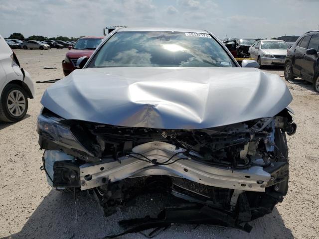 4T1G11AK7RU195503 - 2024 TOYOTA CAMRY SE NIGHT SHADE SILVER photo 5