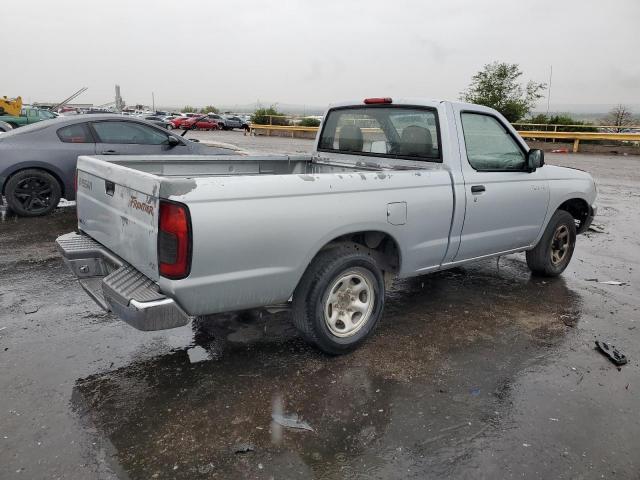 1N6DD21S9YC375927 - 2000 NISSAN FRONTIER XE SILVER photo 3