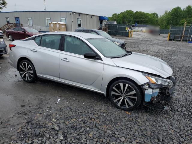 1N4BL4CW1KC175341 - 2019 NISSAN ALTIMA SR SILVER photo 4