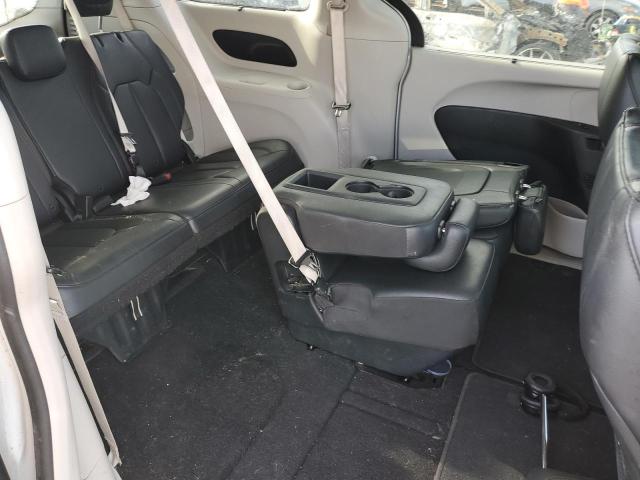 2C4RC1BG4JR110930 - 2018 CHRYSLER PACIFICA TOURING L WHITE photo 11