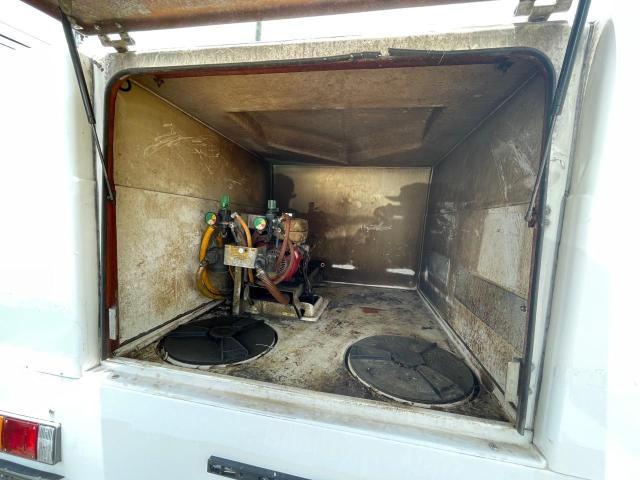 JALB4W175D7400482 - 2013 ISUZU NPR WHITE photo 6