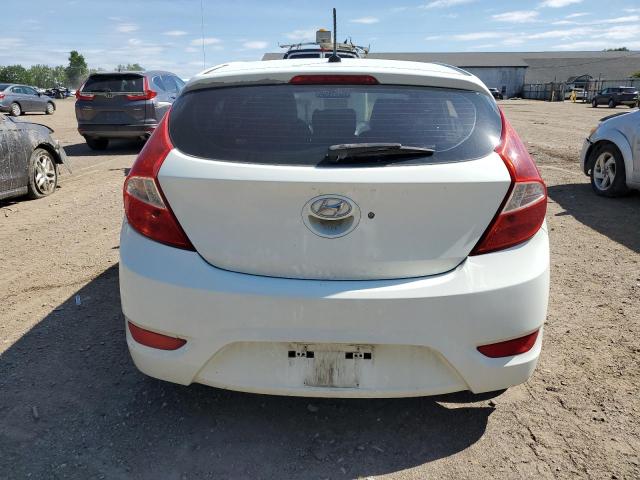 KMHCT5AE5DU106613 - 2013 HYUNDAI ACCENT GLS WHITE photo 6