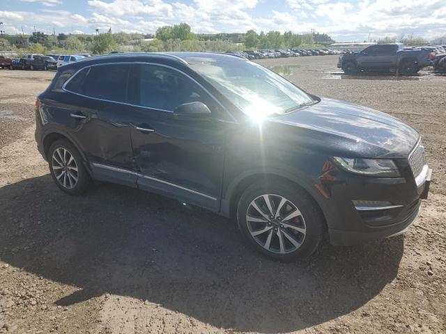 5LMCJ3D94KUL17241 - 2019 LINCOLN MKC RESERVE BLACK photo 4