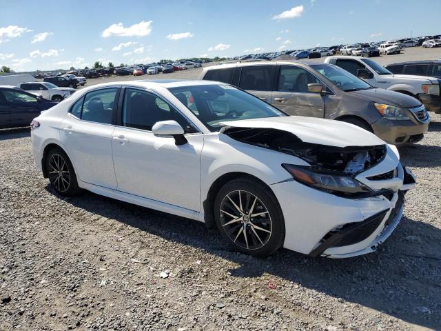 4T1T11AK3RU893430 - 2024 TOYOTA CAMRY SE NIGHT SHADE WHITE photo 4