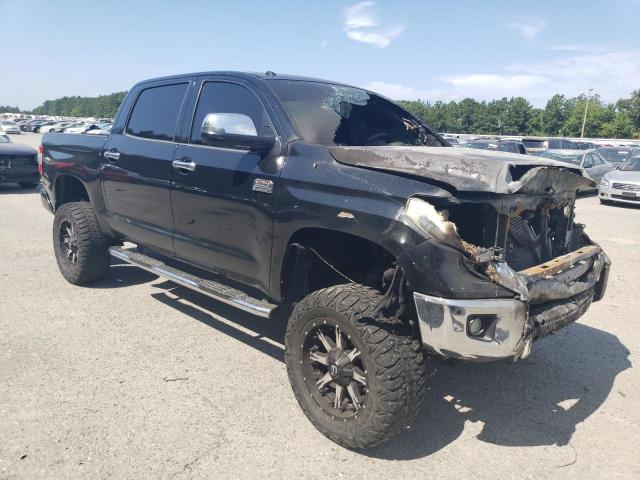 5TFAW5F16EX355317 - 2014 TOYOTA TUNDRA CREWMAX PLATINUM Schwarz Foto 4