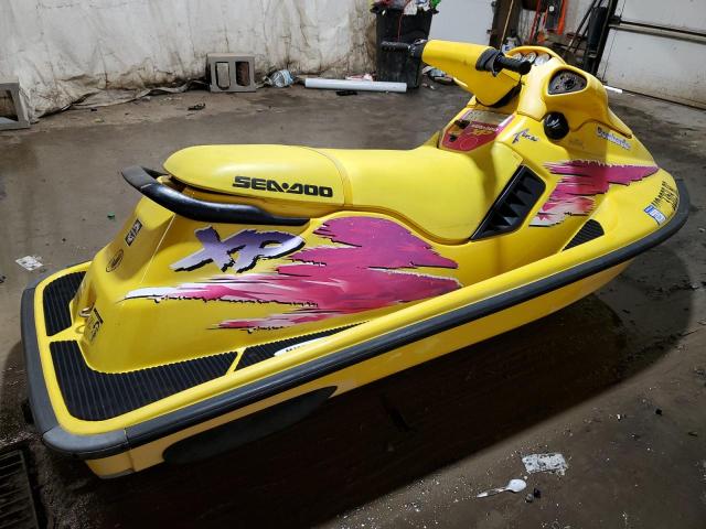 ZZN76280B696 - 1996 BOMBARDIER SEADOO XP YELLOW photo 4